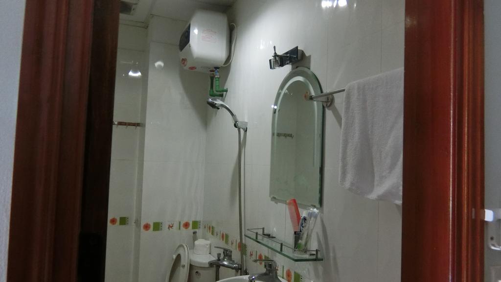 Anh Tuan Hotel Hué Værelse billede